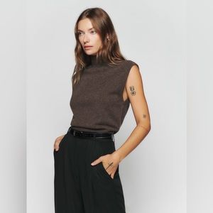 Arco Cashmere Sleeveless Turtleneck Sweater in Hedgerow